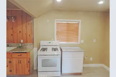 745 Sunset, Sugarloaf, CA 92386 - Photo 22