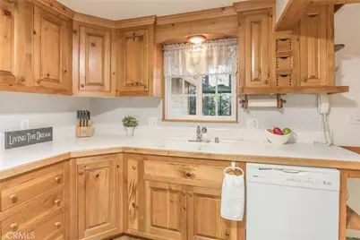 39158 Chincapin, Big Bear Lake, CA 92315 - Photo 34