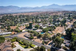604 E Mariposa, Redlands, CA 92373 - Photo 22