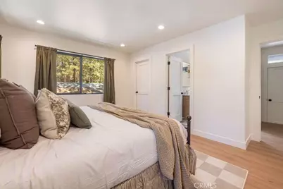 1029 Sugarloaf Boulevard, Big Bear City, CA 92314 - Photo 10