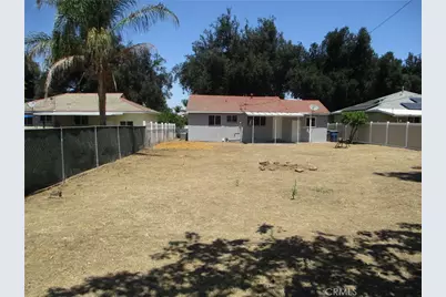 9748 Belmont, Riverside, CA 92503 - Photo 36