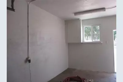 9748 Belmont, Riverside, CA 92503 - Photo 42