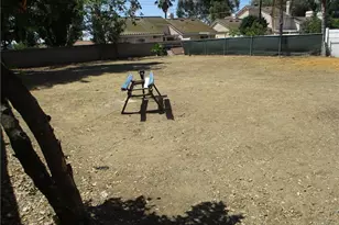 9748 Belmont, Riverside, CA 92503 - Photo 32