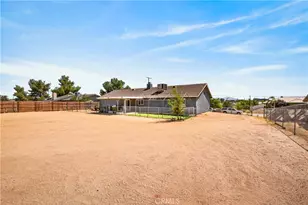 11922 Bornite Ave, Hesperia, CA 92345 - Photo 34