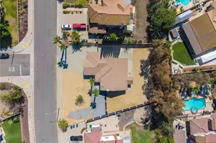 1074 Basilone Dr, Riverside, CA 92506 - Photo 38