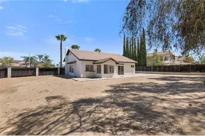1074 Basilone Drive, Riverside, CA 92506 - Photo 34