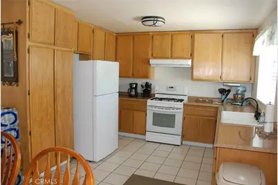 1098 Leslie Court, Colton, CA 92324 - Photo 10