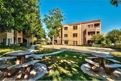 2425 Del Mar, Corona, CA 92882 - Photo 36