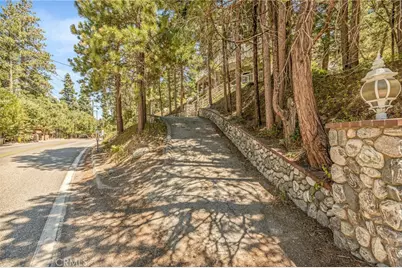 755 Grass Valley, Lake Arrowhead, CA 92352 - Photo 28