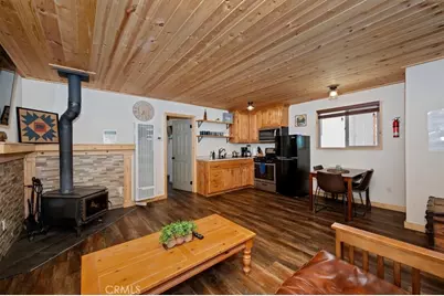 728 Holmes Lane, Sugarloaf, CA 92386 - Photo 4