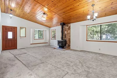 24776 Basel, Crestline, CA 92325 - Photo 10