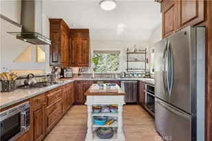 1298 Yellowstone Dr, Lake Arrowhead, CA 92352 - Photo 10