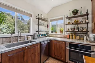 1298 Yellowstone Dr, Lake Arrowhead, CA 92352 - Photo 10