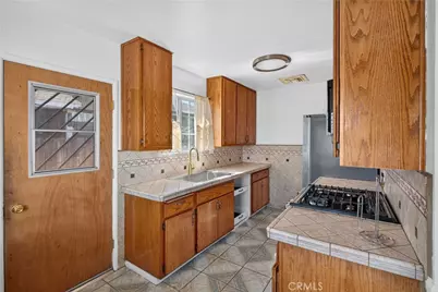 424 E 3rd, Rialto, CA 92376 - Photo 2