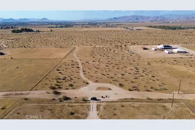 1 Chia Road, Apple Valley, CA 92308 - Photo 2