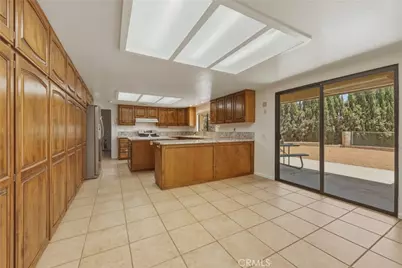 8956 Oak Creek Rd, Cherry Valley, CA 92223 - Photo 20