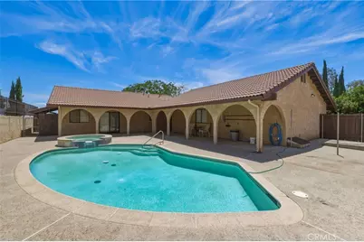 8956 Oak Creek Rd, Cherry Valley, CA 92223 - Photo 8