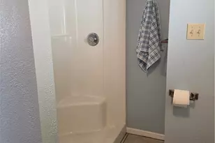 8956 Oak Creek Rd, Cherry Valley, CA 92223 - Photo 50