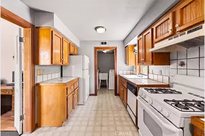 108 S Buena Vista, Redlands, CA 92373 - Photo 8
