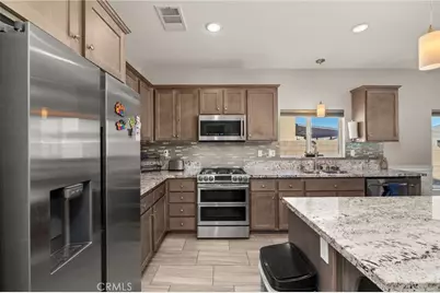 13374 Luna, Victorville, CA 92392 - Photo 10