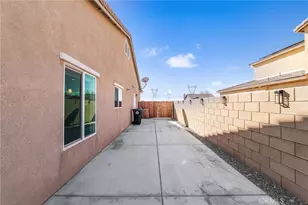 13374 Luna, Victorville, CA 92392 - Photo 18