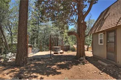 425 Imperial Avenue, Sugarloaf, CA 92386 - Photo 20