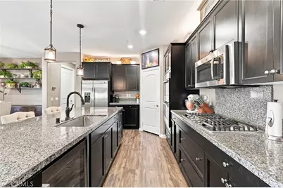 30381 Bristol Gate Lane, Menifee, CA 92584 - Photo 8