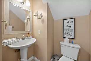 12200 Canyon Hill Ave, Sylmar, CA 91342 - Photo 16
