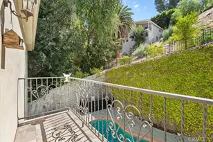 5369 Medina Rd, Woodland Hills, CA 91364 - Photo 46