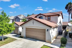 833 Pheasant St, Corona, CA 92881 - Photo 2
