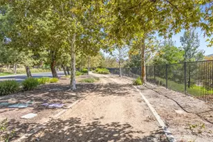 11082 Kalmia Ct, Corona, CA 92883 - Photo 52