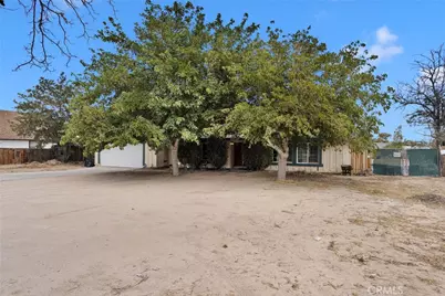 20548 Sitting Bull, Apple Valley, CA 92308 - Photo 2