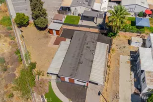 142 Sir Damas Dr, Riverside, CA 92507 - Photo 32
