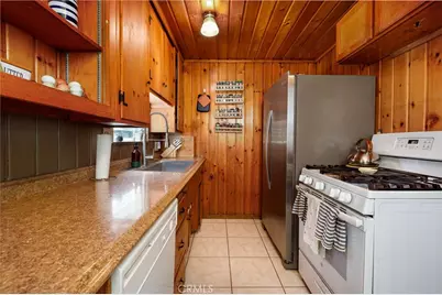 23668 Scenic, Crestline, CA 92325 - Photo 2