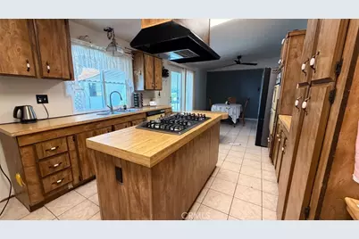 4901 Green River Road, Corona, CA 92878 - Photo 16
