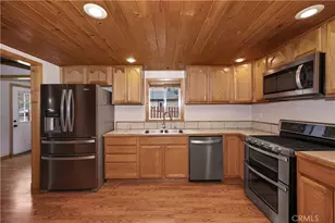 418 Sunset Ln, Sugarloaf, CA 92386 - Photo 14