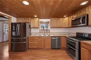 418 Sunset Ln, Sugarloaf, CA 92386 - Photo 14