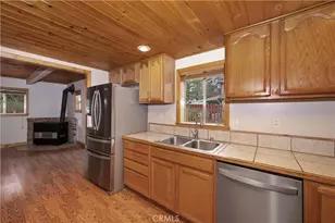 418 Sunset Ln, Sugarloaf, CA 92386 - Photo 16