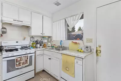1140 Oxford Drive, Redlands, CA 92374 - Photo 20