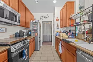 15928 Elkins, Victorville, CA 92395 - Photo 14
