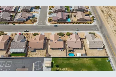 15928 Elkins, Victorville, CA 92395 - Photo 40