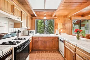 745 Kuffel Canyon, Lake Arrowhead, CA 92352 - Photo 14