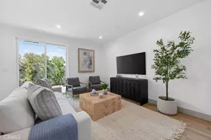 15540 Colorado, Paramount, CA 90723 - Photo 6