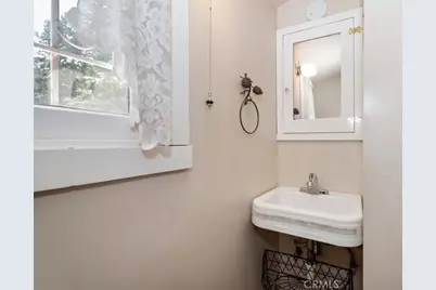 932 Cedar Drive, Crestline, CA 92325 - Photo 18