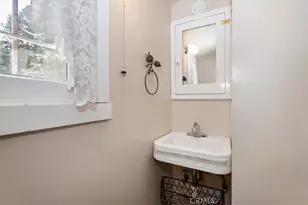 932 Cedar Dr, Crestline, CA 92325 - Photo 18
