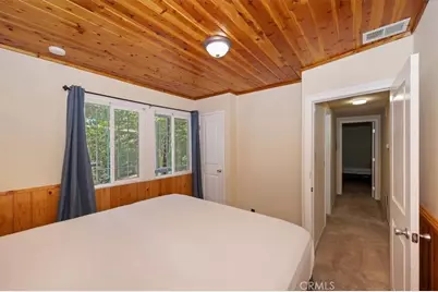 932 Cedar Drive, Crestline, CA 92325 - Photo 22