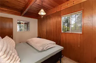 31321 Circle View, Running Springs, CA 92382 - Photo 16