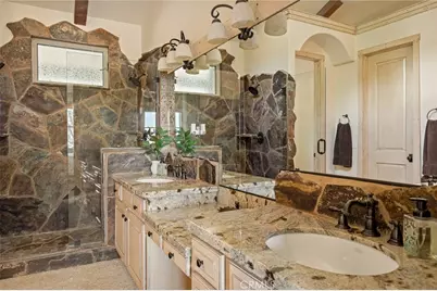 27920 Matterhorn, Lake Arrowhead, CA 92352 - Photo 22