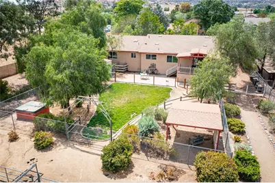 31596 Electric, Nuevo, CA 92567 - Photo 34