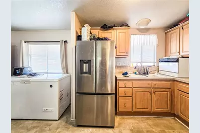 9161 Santa Fe #37, Hesperia, CA 92345 - Photo 6